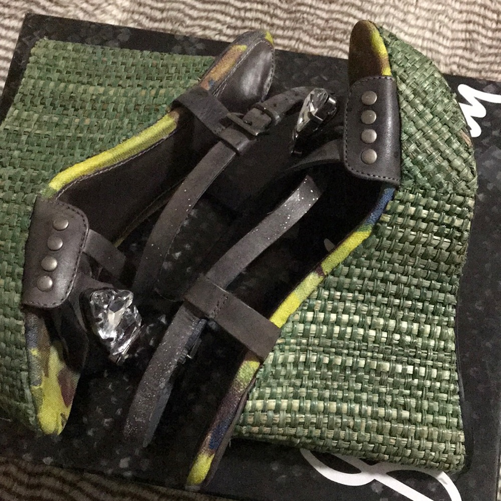 Green espadrilles. Sam Edelman